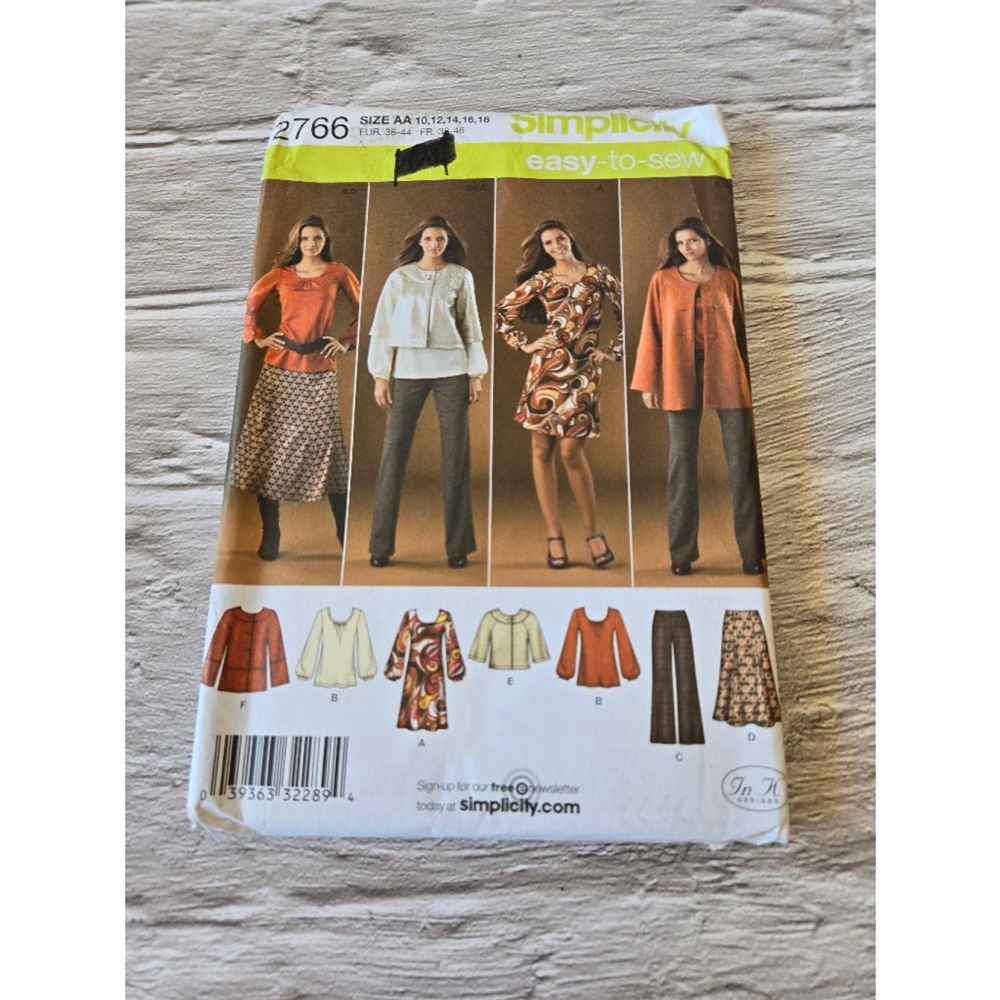 Simplicity Women's Easy-To-Sew Pattern 2766 Brand New